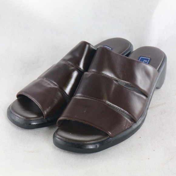 Like New KAREN SCOTT Soft Step Clayton Sandals - Picture 6 of 8